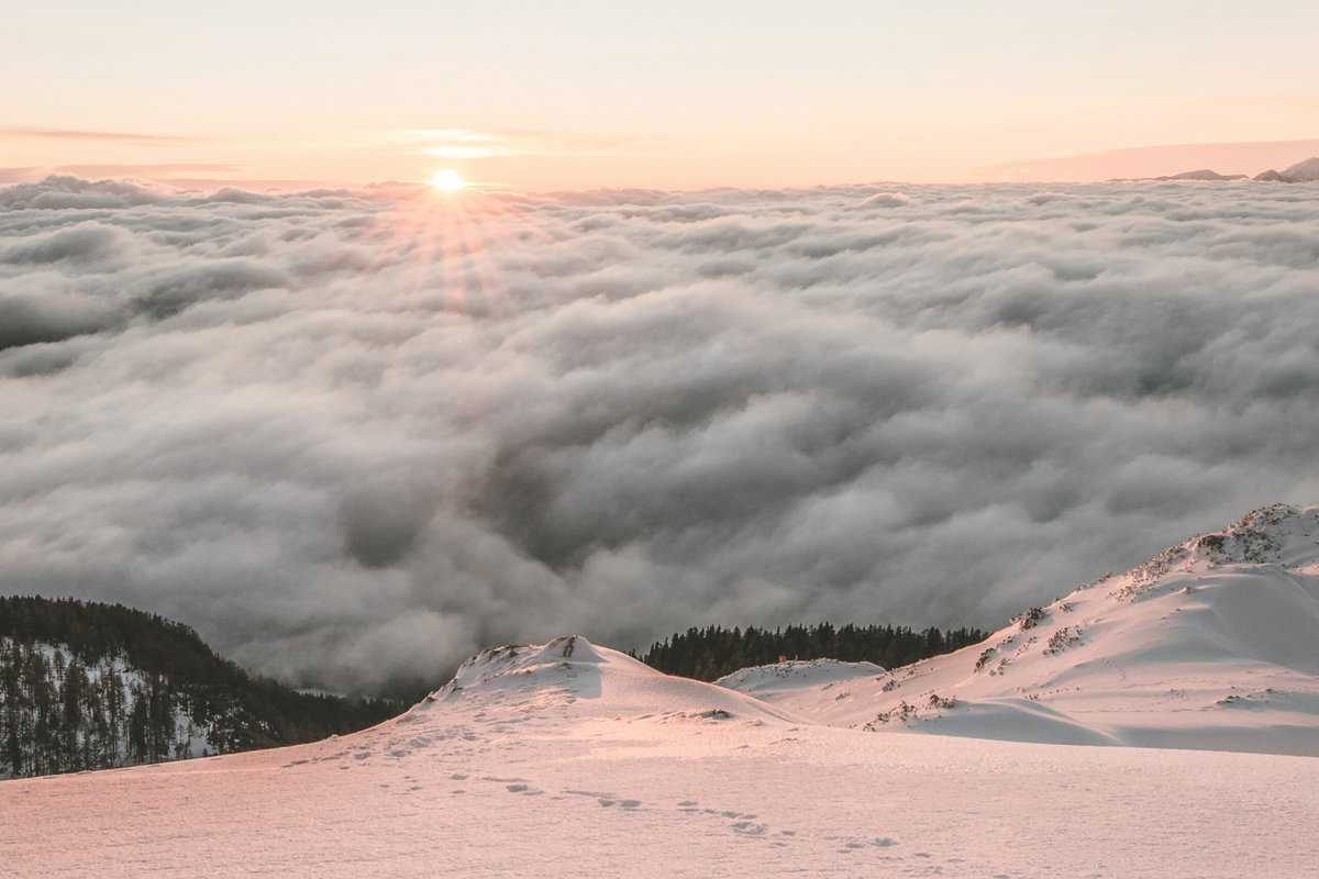 sea of clouds beside mountain 1366922 scaled Summit Prep